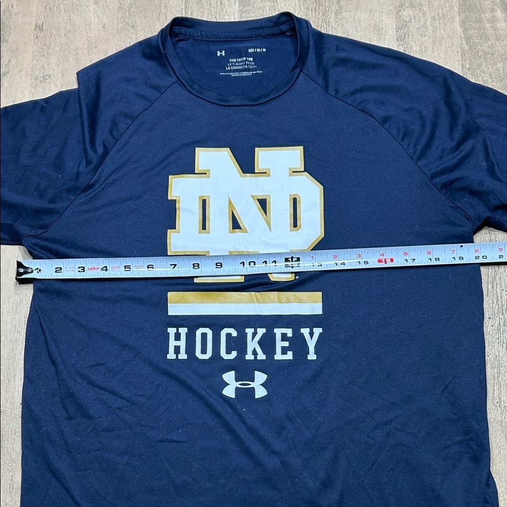 Notre Dame Under Armour Men's Navy and Gold Hockey Tee - Picture 4 of 6